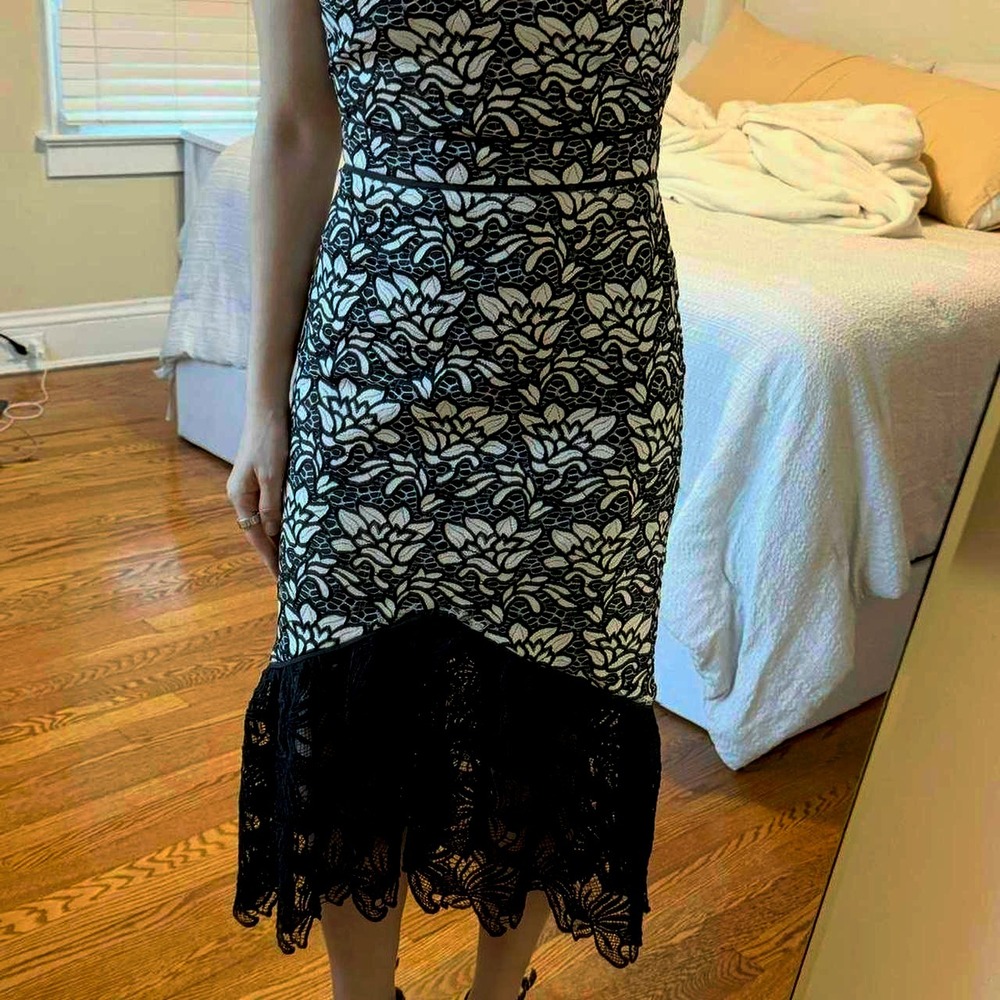 Eva Mendes NY&Co Black White Lace Trumpet Mermaid Midi Dress Drop Waist XS - Picture 4 of 8